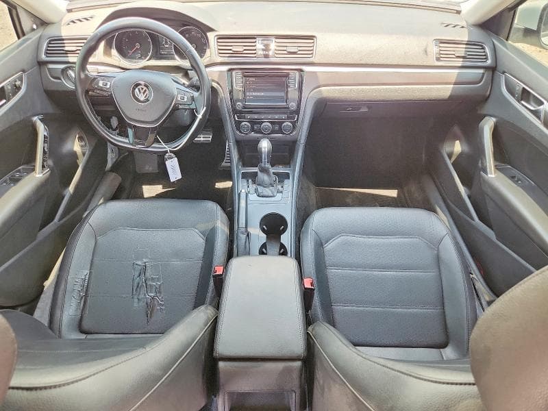 2018 VOLKSWAGEN PASSAT S 8