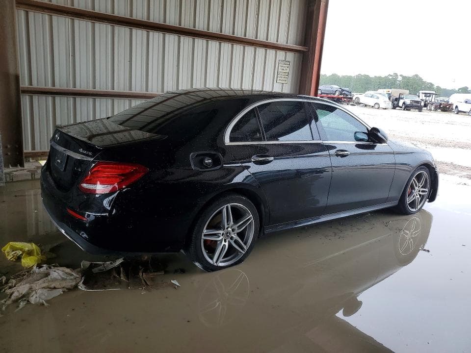 2018 MERCEDES-BENZ E 300 4MATIC 3