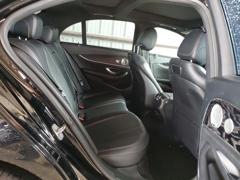 2018 MERCEDES-BENZ E 300 4MATIC 10