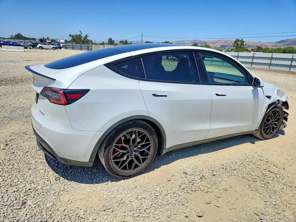 2020 TESLA MODEL Y 3
