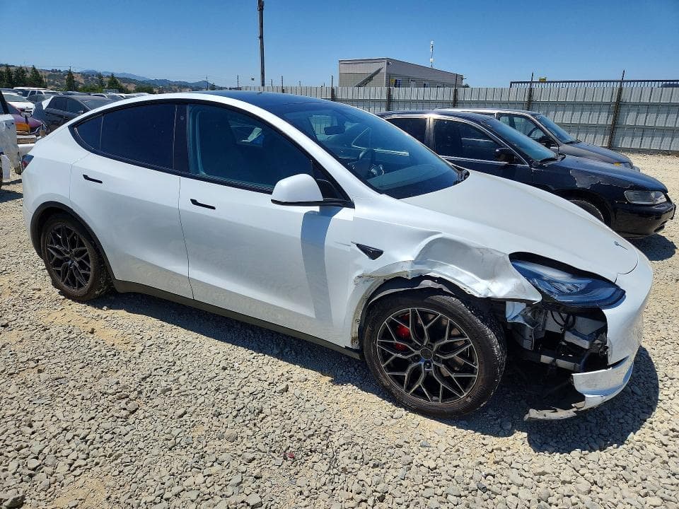 2020 TESLA MODEL Y 4