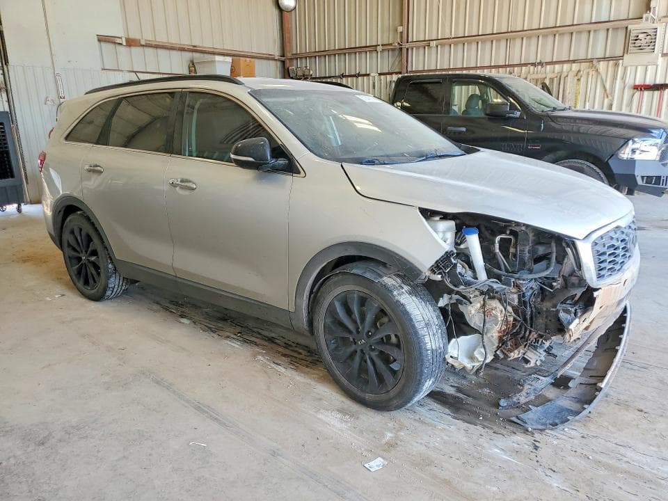 2020 KIA SORENTO S 4