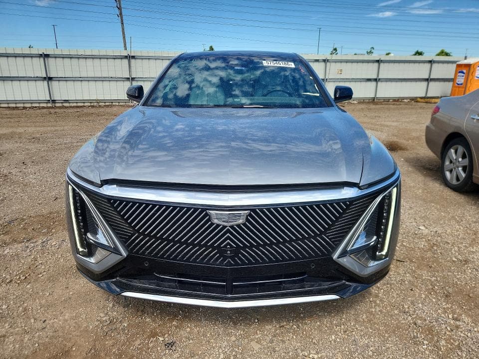 2024 CADILLAC LYRIQ LUXURY LUXURY 5