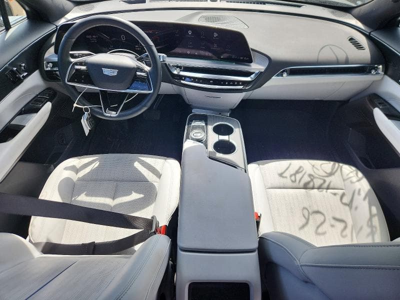 2024 CADILLAC LYRIQ LUXURY LUXURY 8