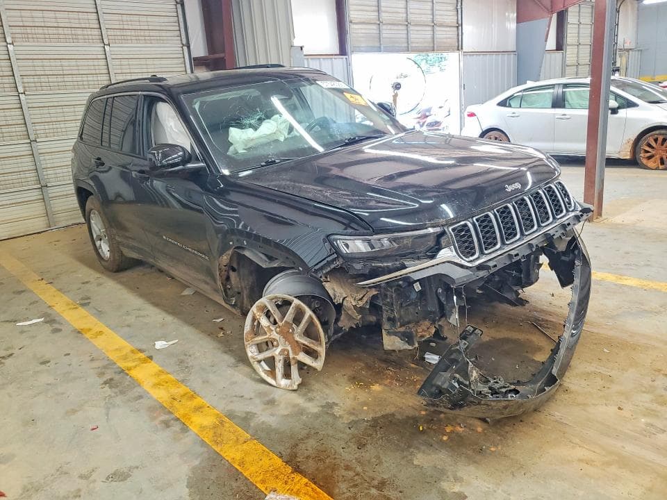 2023 JEEP GRAND CHEROKEE LAREDO 4