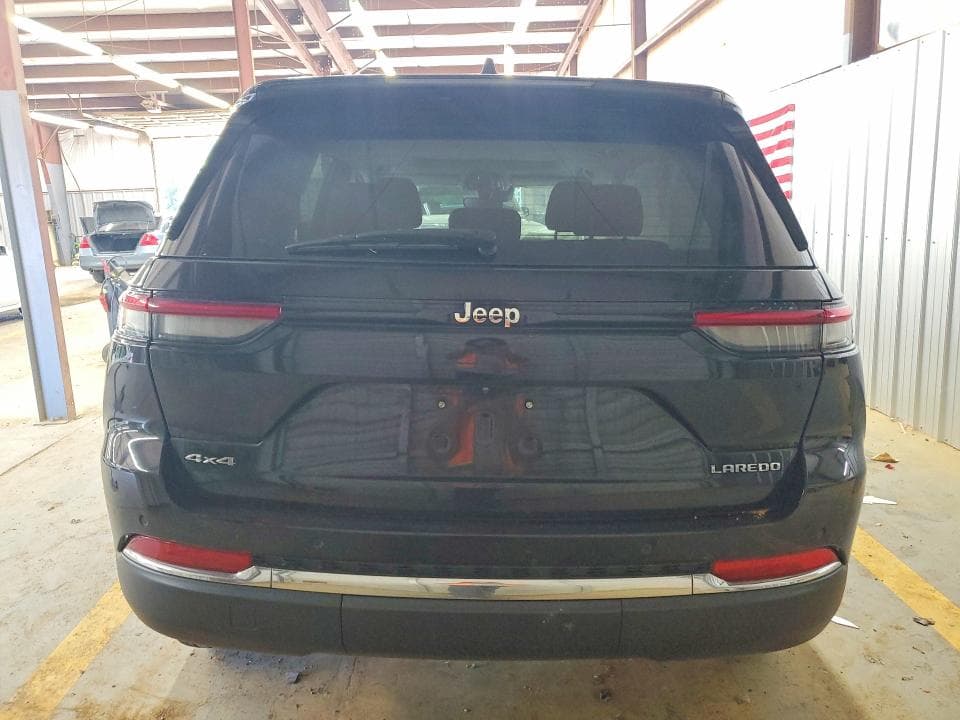 2023 JEEP GRAND CHEROKEE LAREDO 6