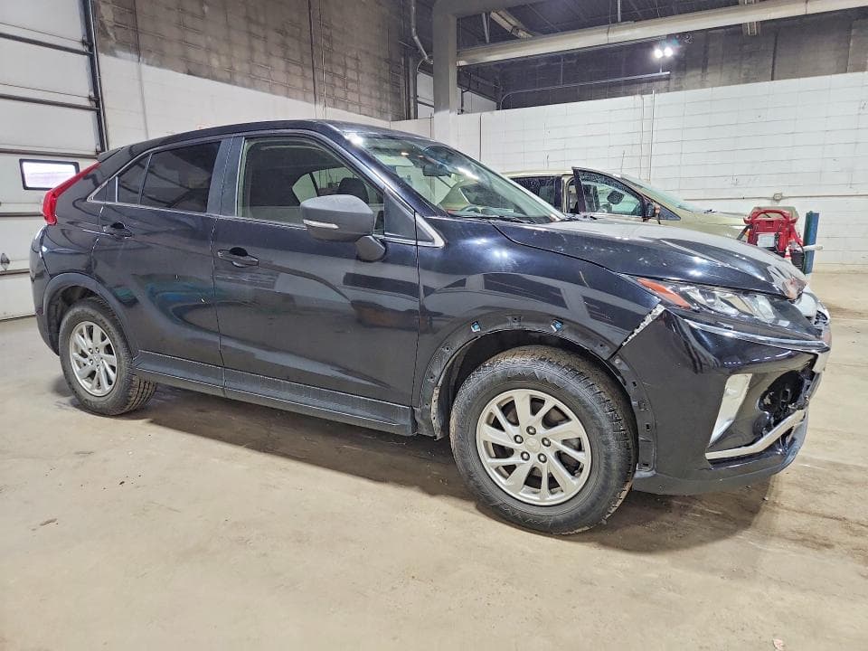 2018 MITSUBISHI ECLIPSE CROSS ES 4