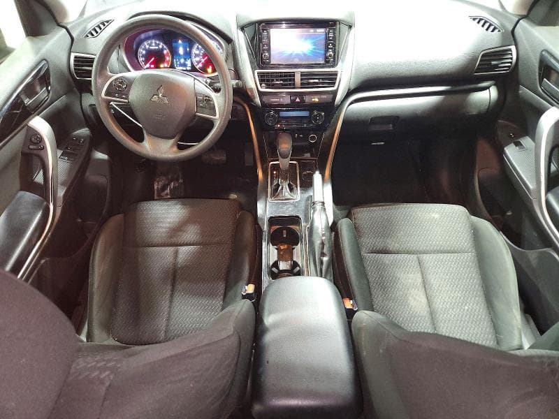 2018 MITSUBISHI ECLIPSE CROSS ES 8