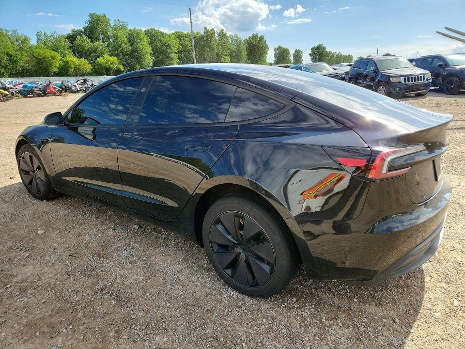 2025 TESLA MODEL 3 2