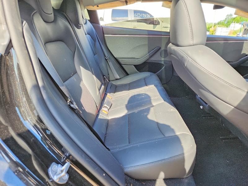 2025 TESLA MODEL 3 10