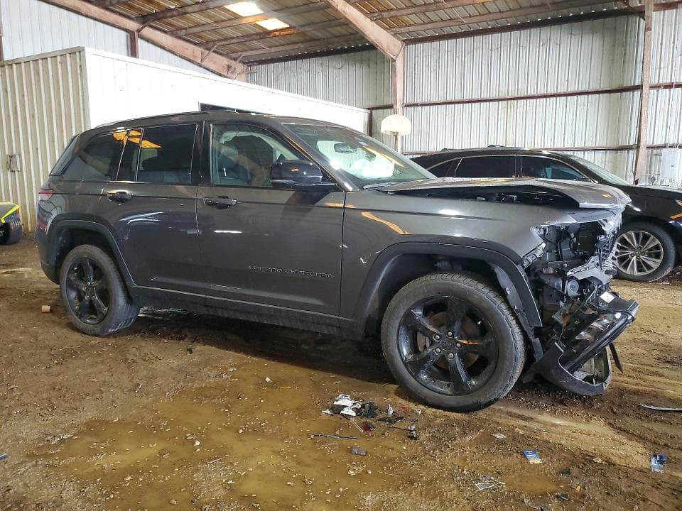 2023 JEEP GRAND CHEROKEE LAREDO 4