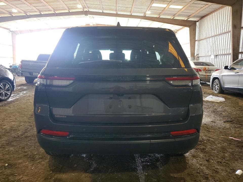 2023 JEEP GRAND CHEROKEE LAREDO 6