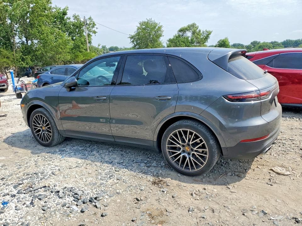 2020 PORSCHE CAYENNE 2