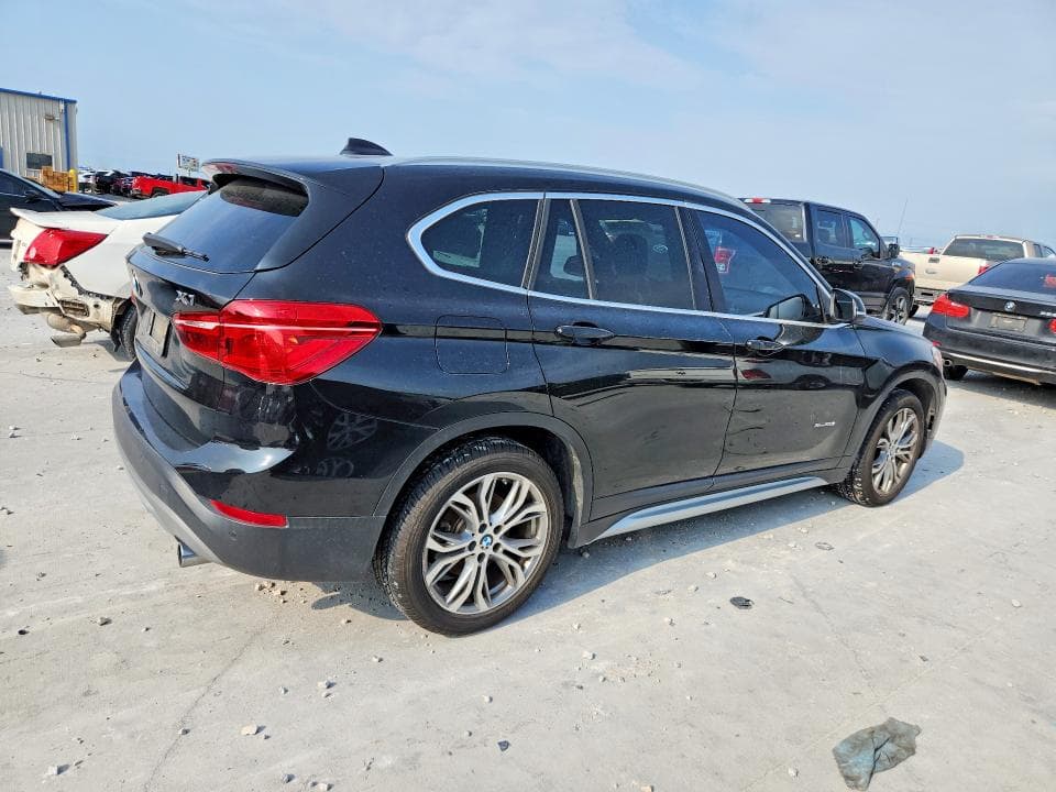 2017 BMW X1 XDRIVE28I 3
