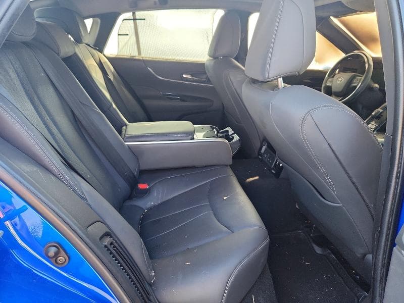 2023 TOYOTA MIRAI LIMITED 10