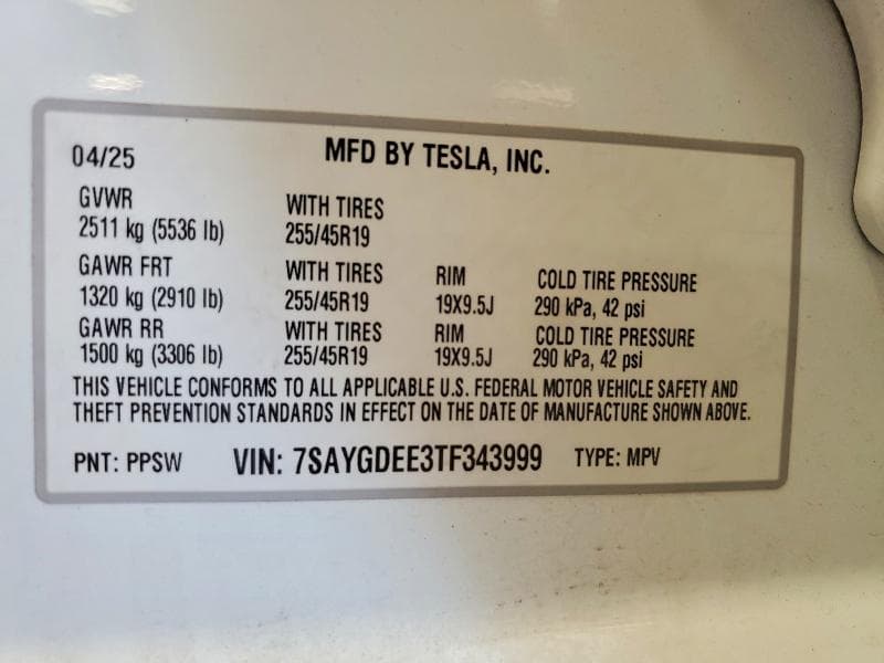 2026 TESLA MODEL Y 14