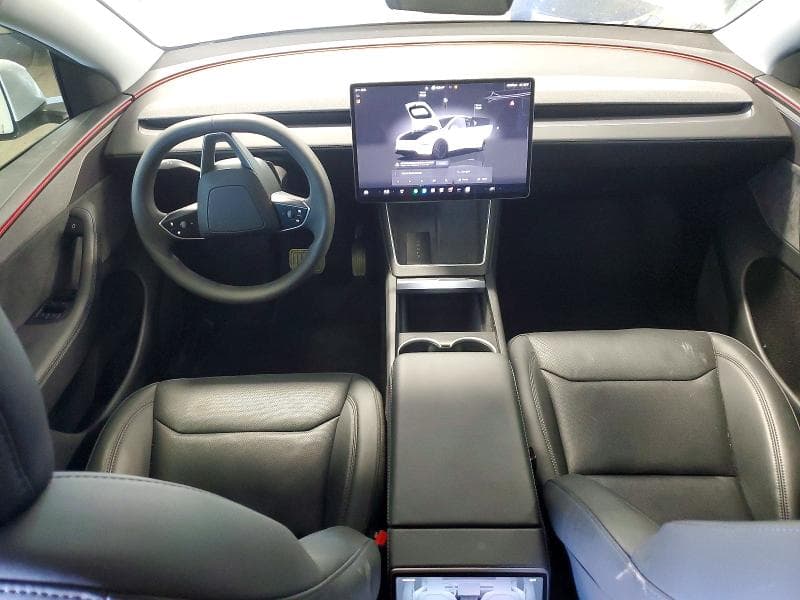 2026 TESLA MODEL Y 8
