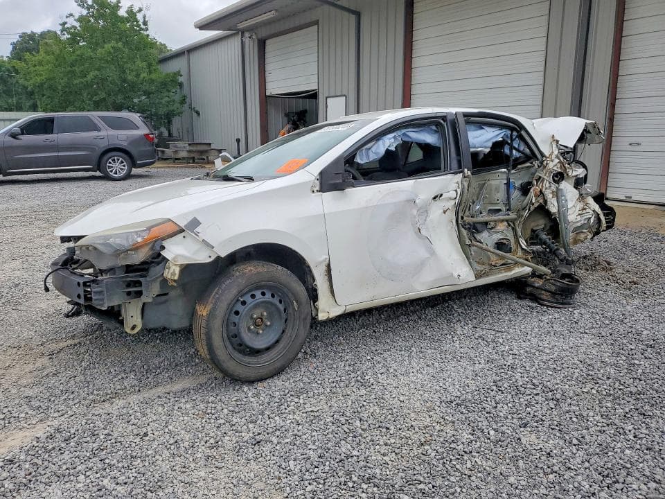 2017 TOYOTA COROLLA LE - 1