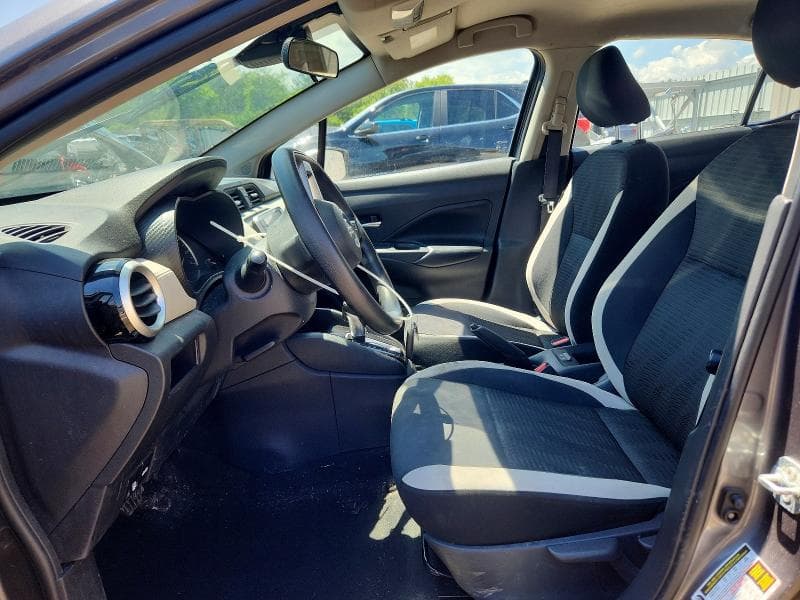 2020 NISSAN VERSA SV 7