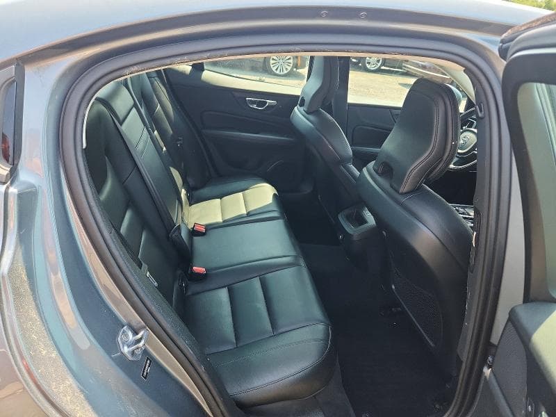 2019 VOLVO S60 T6 MOMENTUM T6 MOMENTUM 11