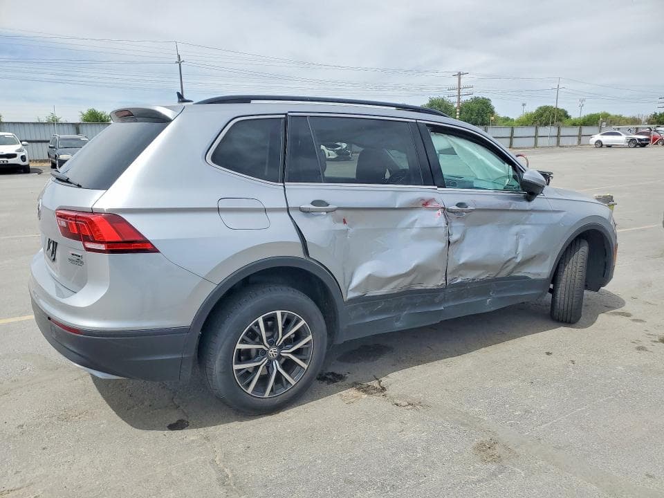 2019 VOLKSWAGEN TIGUAN SE SE 4