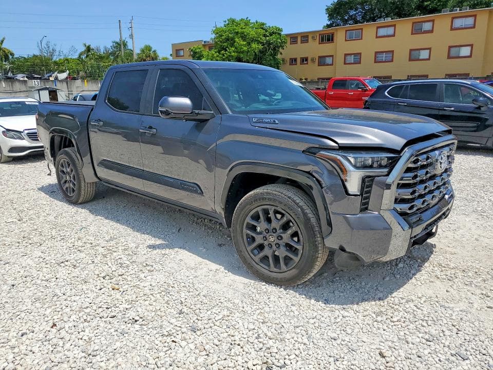 2025 TOYOTA TUNDRA PLATINUM HV 4