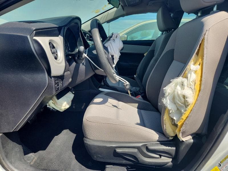 2017 TOYOTA COROLLA LE 7