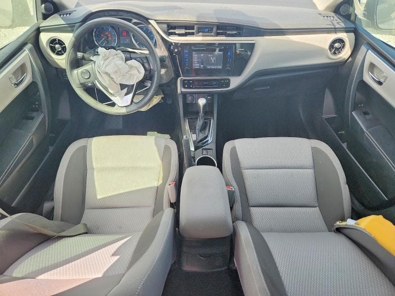 2017 TOYOTA COROLLA LE 8