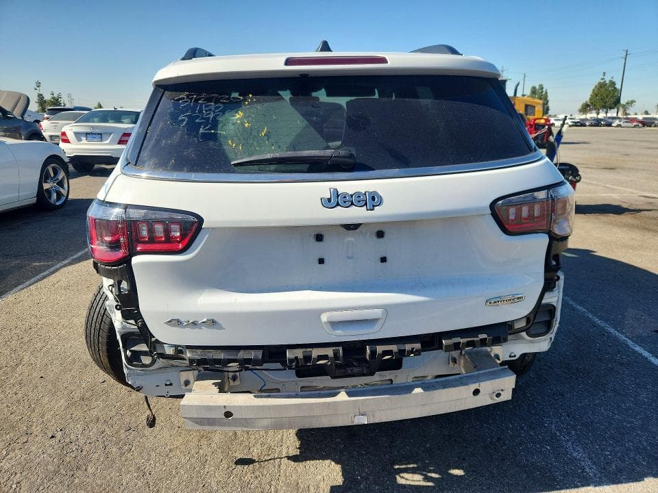 2022 JEEP COMPASS LATITUDE LUX 6