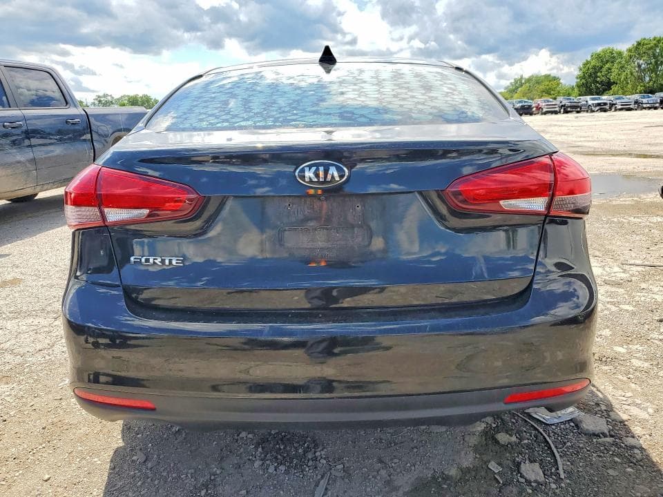 2018 KIA FORTE LX 6