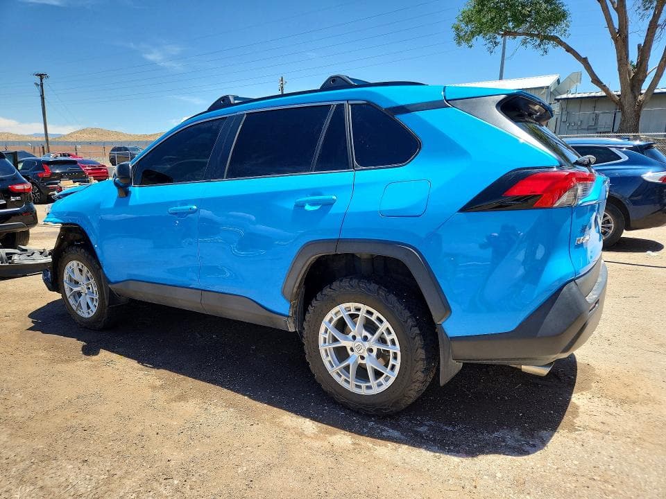 2020 TOYOTA RAV4 LE 2