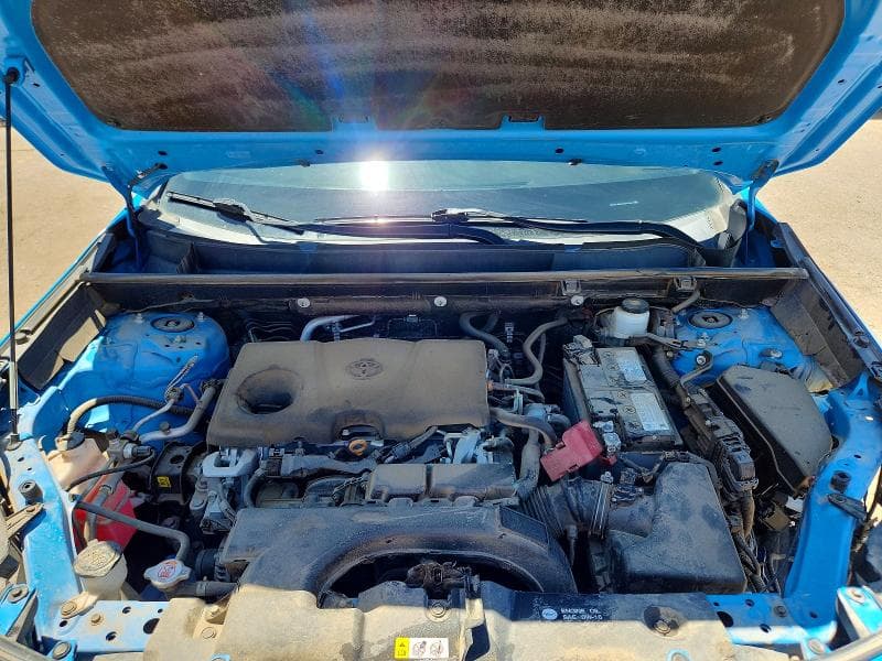 2020 TOYOTA RAV4 LE 12