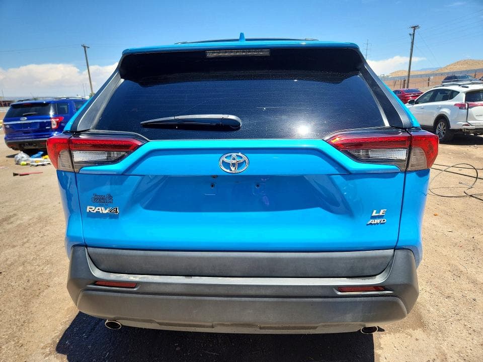 2020 TOYOTA RAV4 LE 6