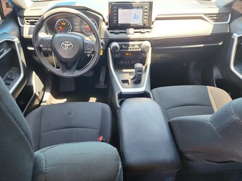 2020 TOYOTA RAV4 LE 8