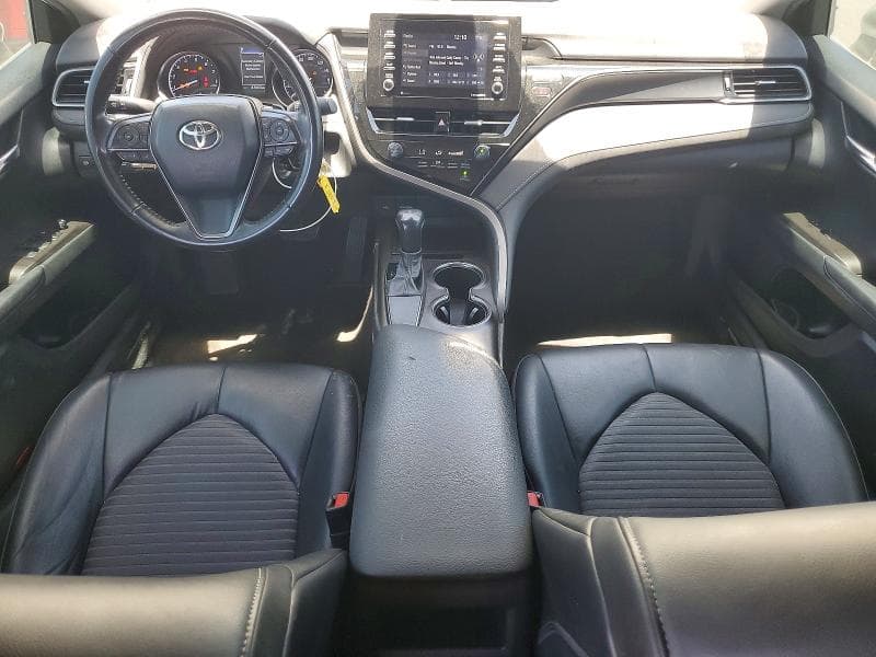 2021 TOYOTA CAMRY SE 8