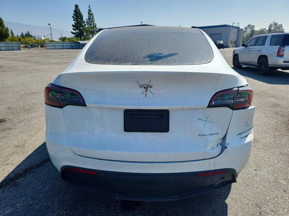 2023 TESLA MODEL Y 6