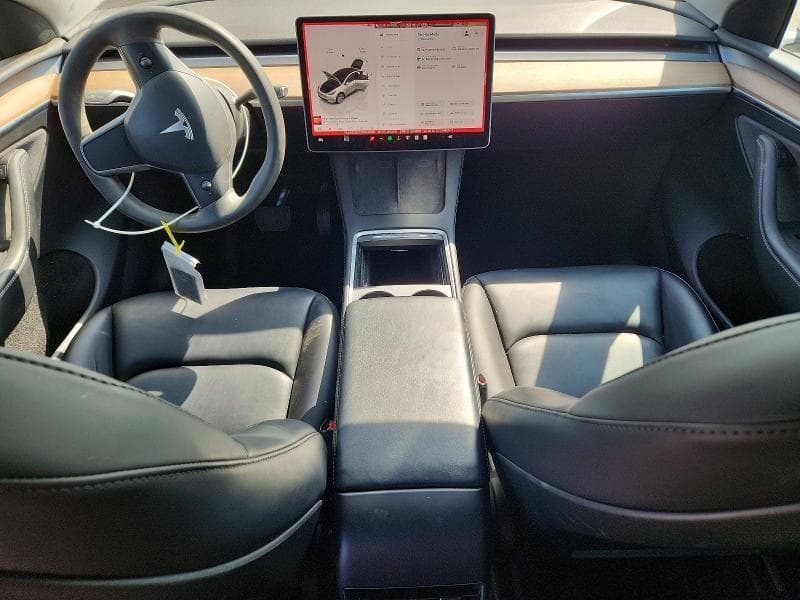 2023 TESLA MODEL Y 8