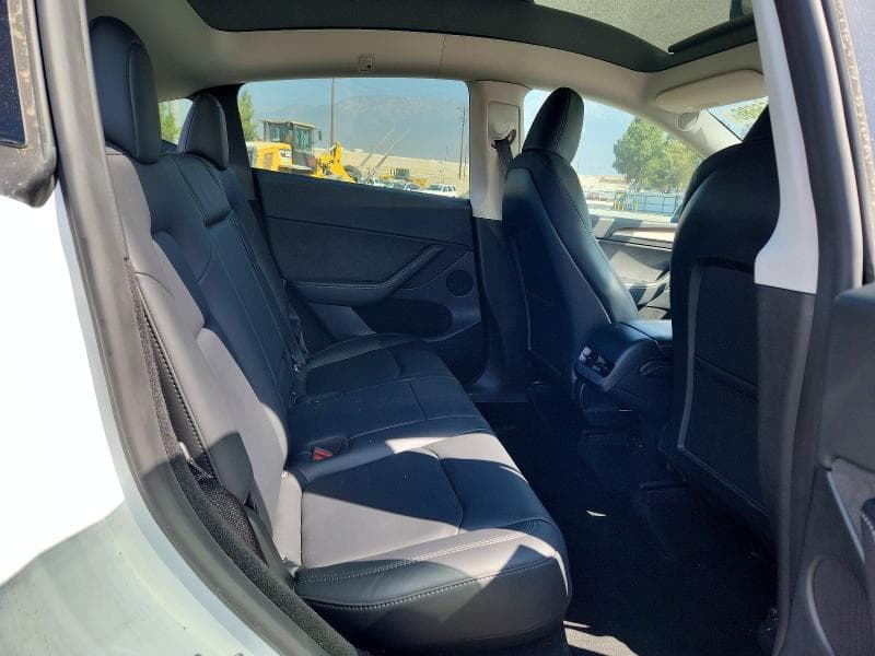 2023 TESLA MODEL Y 10