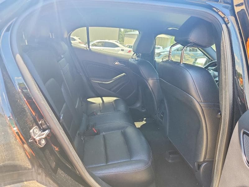 2018 MERCEDES-BENZ GLA 250 11