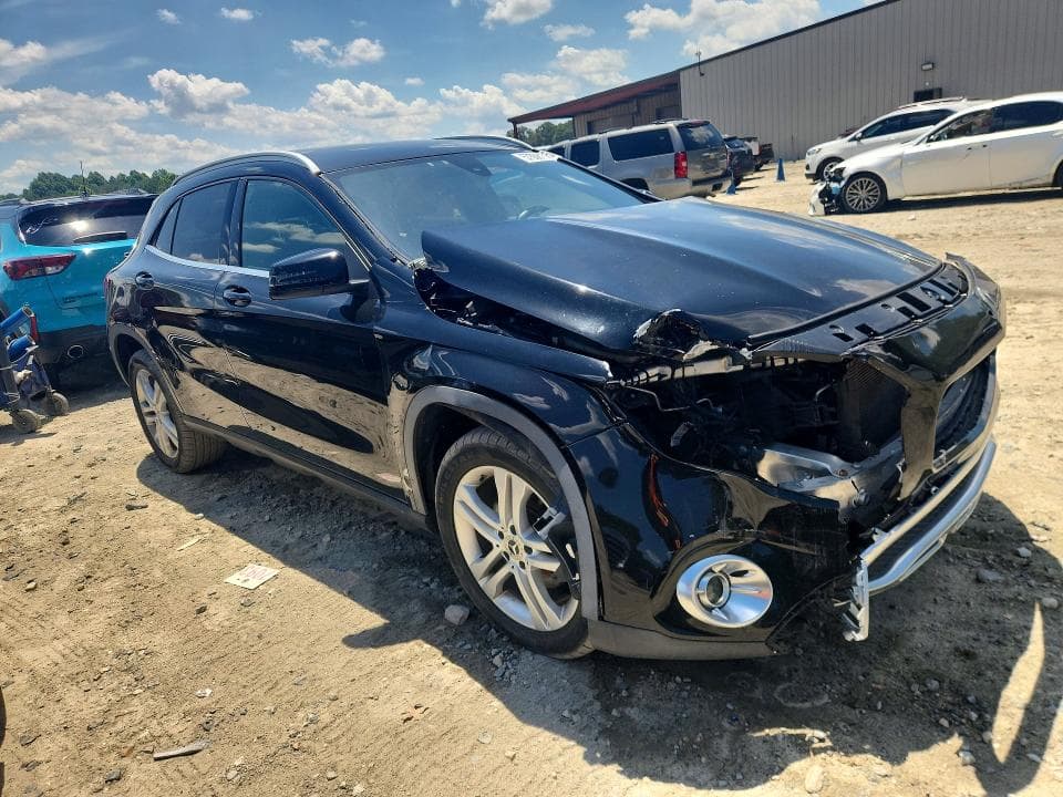 2018 MERCEDES-BENZ GLA 250 4