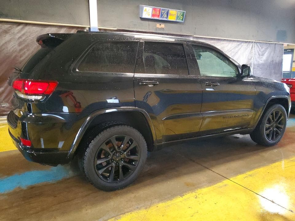 2019 JEEP GRAND CHEROKEE LAREDO 3