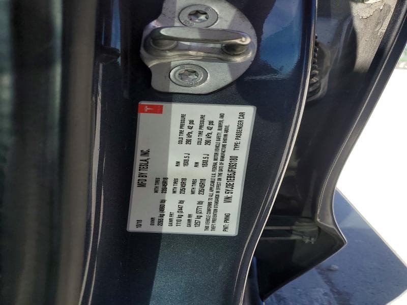 2018 TESLA MODEL 3 13