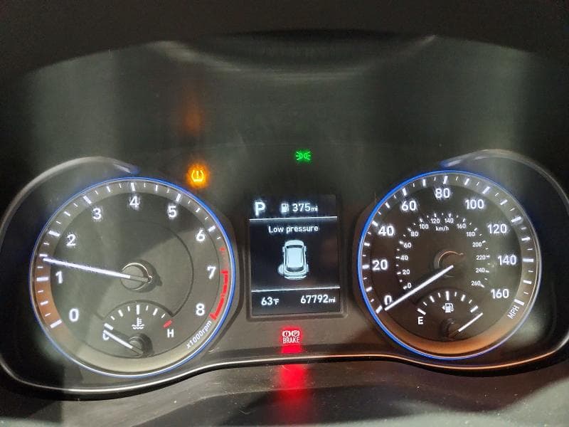 2019 HYUNDAI KONA SE SE 9