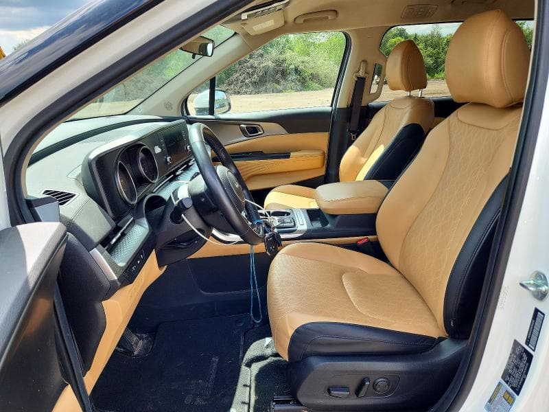 2024 KIA CARNIVAL LX 7