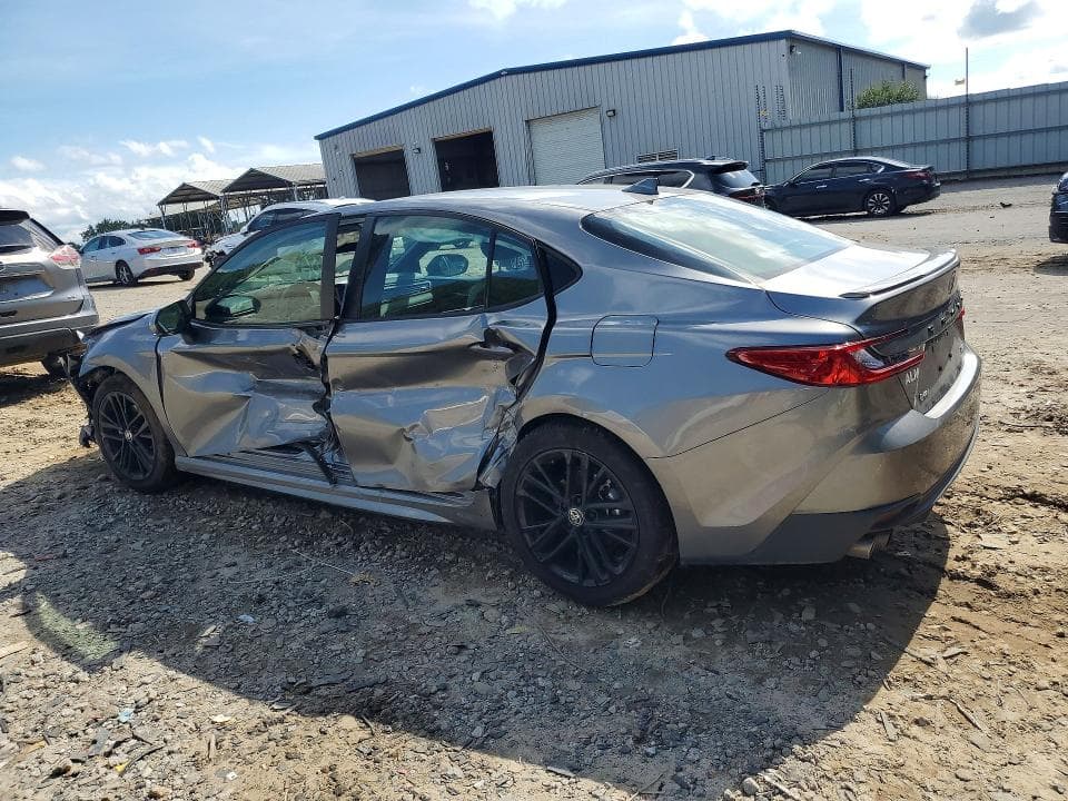 2025 TOYOTA CAMRY SE 2