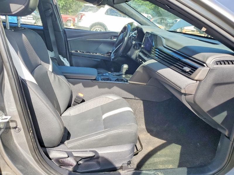 2025 TOYOTA CAMRY SE 7
