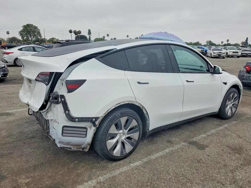 2023 TESLA MODEL Y 3