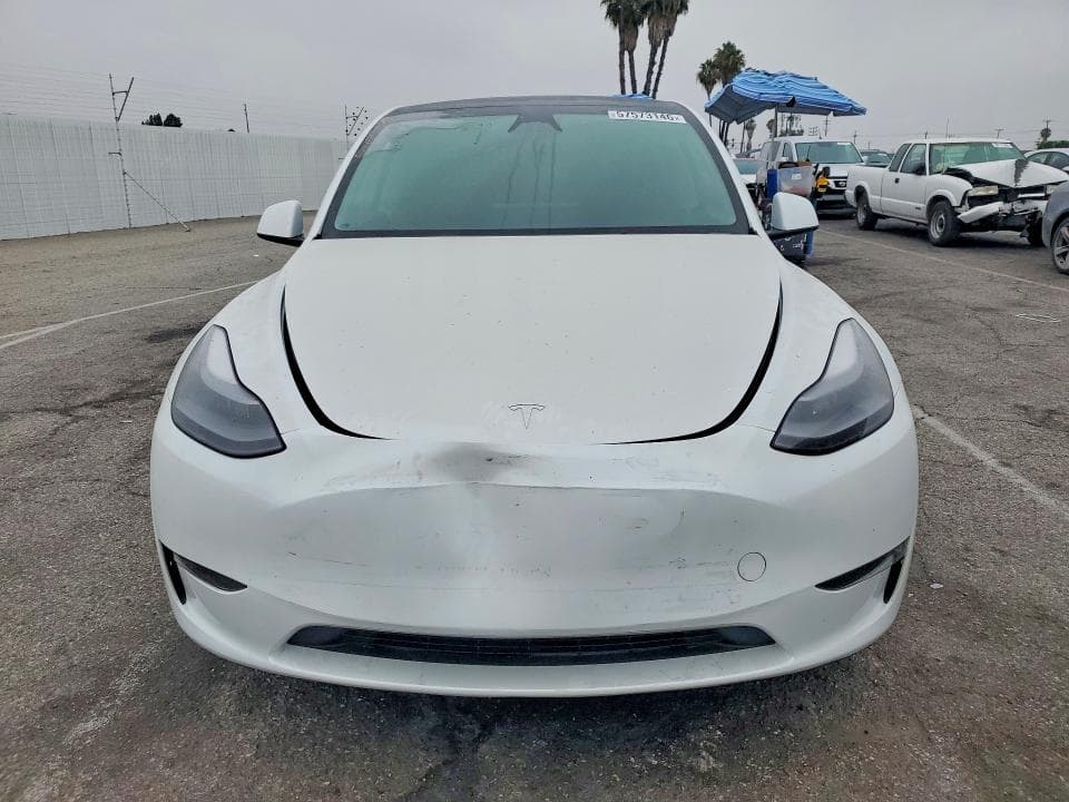 2023 TESLA MODEL Y 5