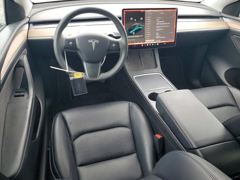 2023 TESLA MODEL Y 8