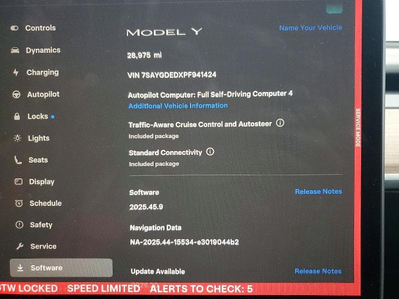 2023 TESLA MODEL Y 9